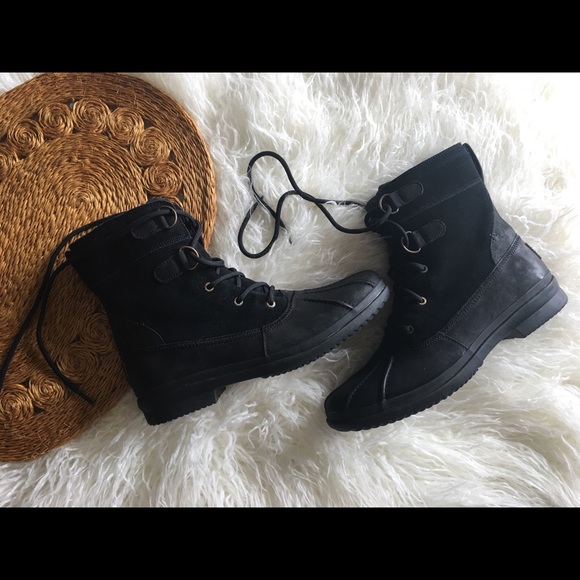 ugg azaria black